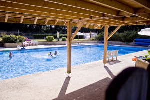 La piscine du Domaine de Keravel - salles de réception